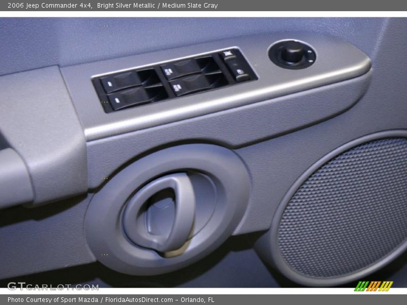 Bright Silver Metallic / Medium Slate Gray 2006 Jeep Commander 4x4