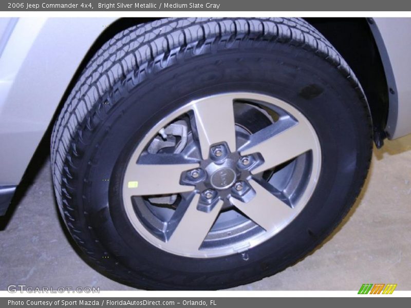 Bright Silver Metallic / Medium Slate Gray 2006 Jeep Commander 4x4