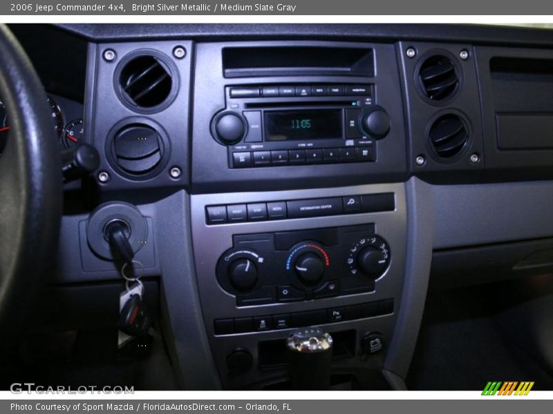 Bright Silver Metallic / Medium Slate Gray 2006 Jeep Commander 4x4