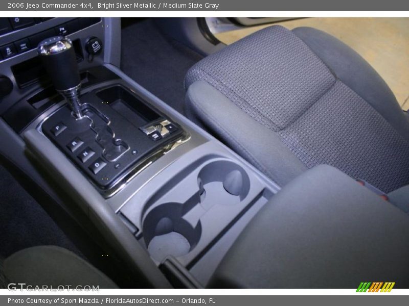 Bright Silver Metallic / Medium Slate Gray 2006 Jeep Commander 4x4