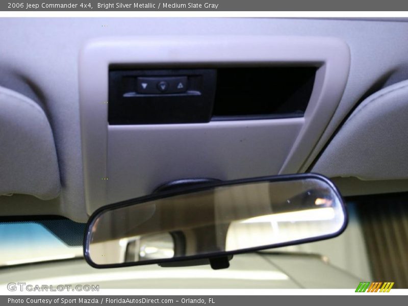 Bright Silver Metallic / Medium Slate Gray 2006 Jeep Commander 4x4