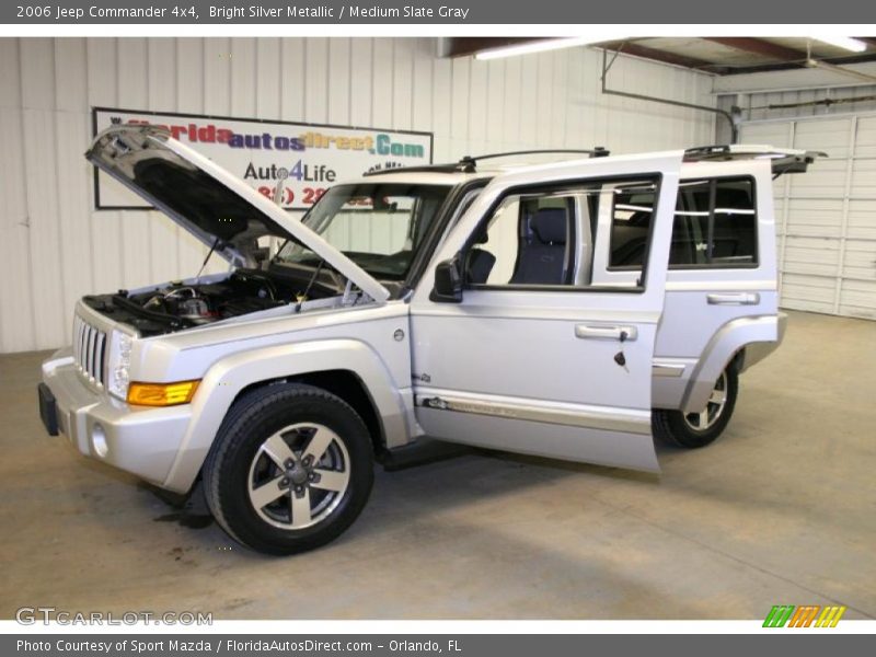 Bright Silver Metallic / Medium Slate Gray 2006 Jeep Commander 4x4