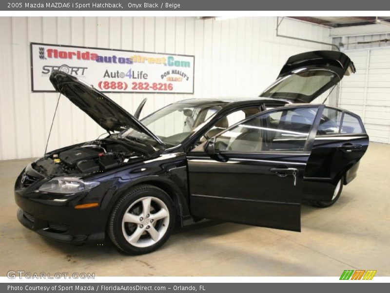 Onyx Black / Beige 2005 Mazda MAZDA6 i Sport Hatchback