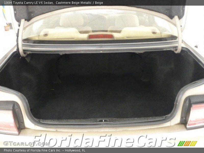 Cashmere Beige Metallic / Beige 1994 Toyota Camry LE V6 Sedan