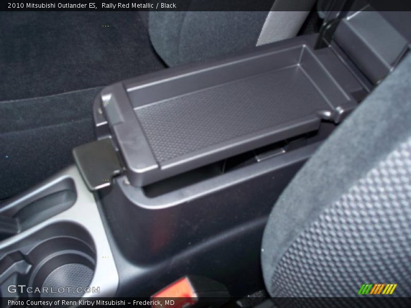 Rally Red Metallic / Black 2010 Mitsubishi Outlander ES