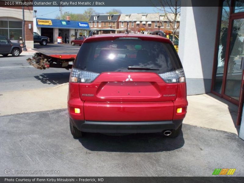 Rally Red Metallic / Black 2010 Mitsubishi Outlander ES