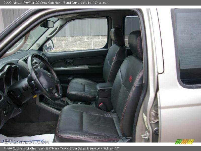 Sand Dune Metallic / Charcoal 2002 Nissan Frontier SC Crew Cab 4x4
