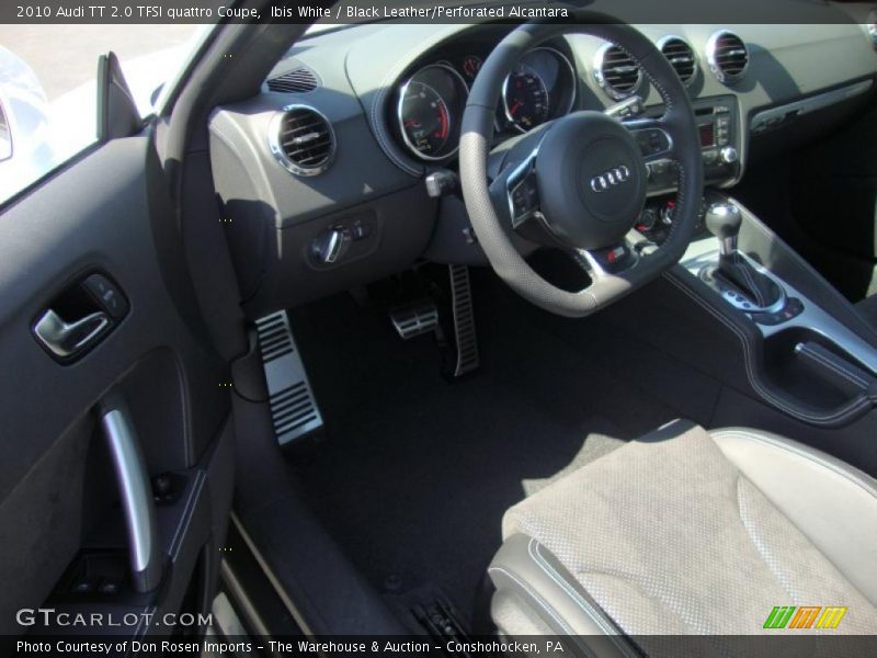 Ibis White / Black Leather/Perforated Alcantara 2010 Audi TT 2.0 TFSI quattro Coupe