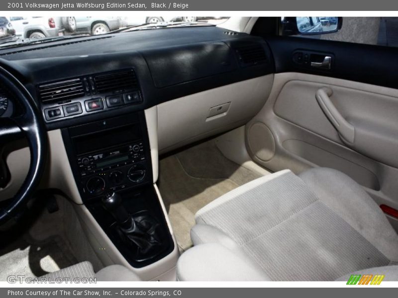 Black / Beige 2001 Volkswagen Jetta Wolfsburg Edition Sedan