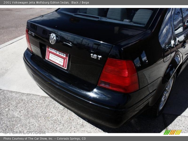 Black / Beige 2001 Volkswagen Jetta Wolfsburg Edition Sedan