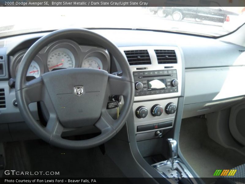 Bright Silver Metallic / Dark Slate Gray/Light Slate Gray 2008 Dodge Avenger SE