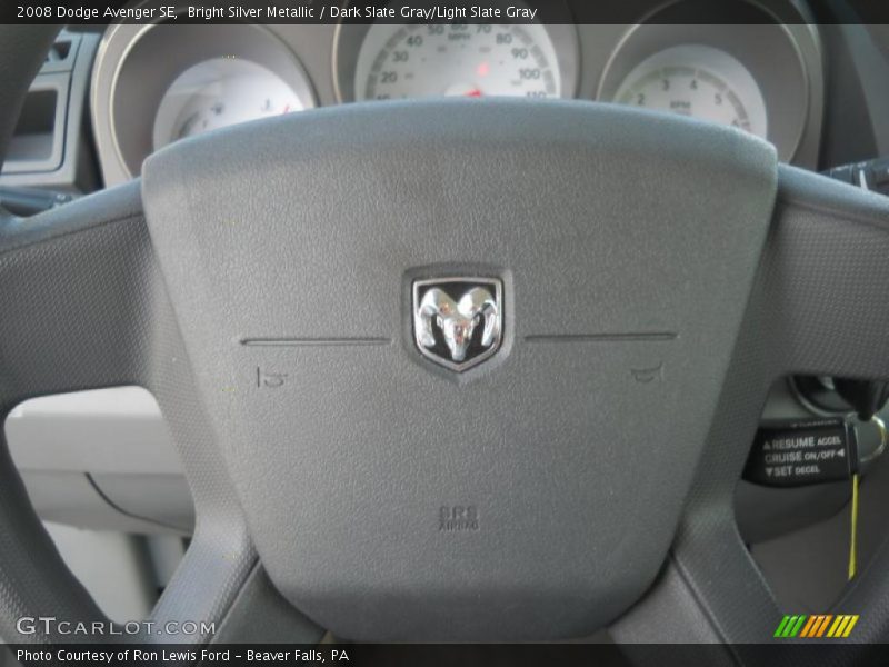 Bright Silver Metallic / Dark Slate Gray/Light Slate Gray 2008 Dodge Avenger SE