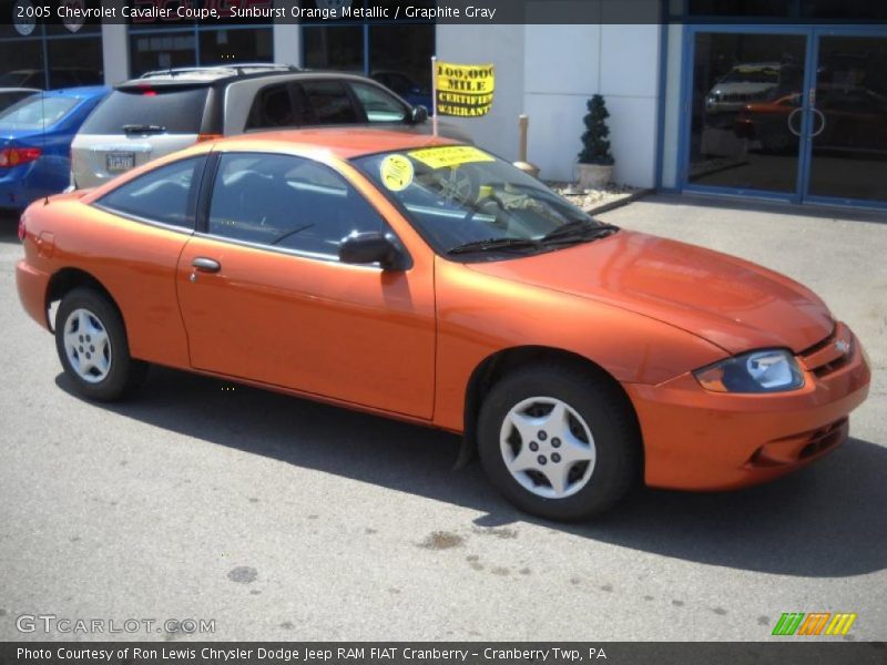 Sunburst Orange Metallic / Graphite Gray 2005 Chevrolet Cavalier Coupe