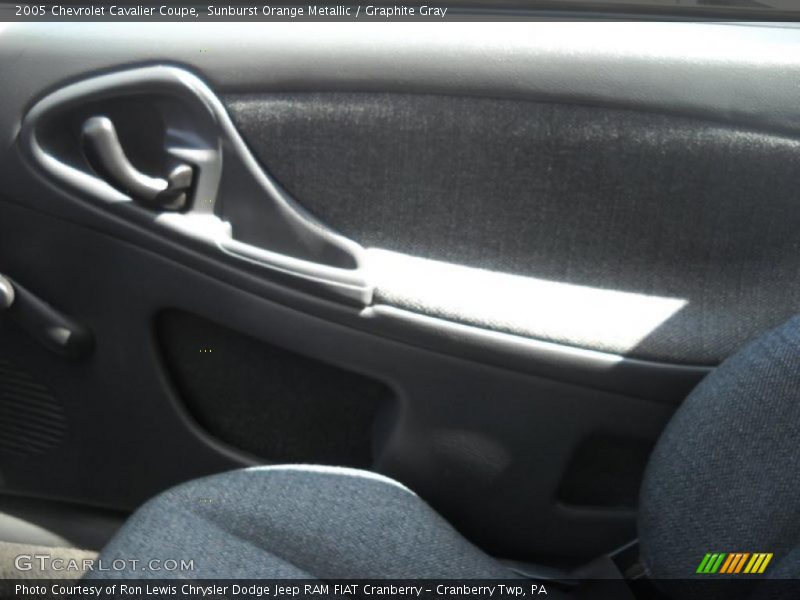 Sunburst Orange Metallic / Graphite Gray 2005 Chevrolet Cavalier Coupe
