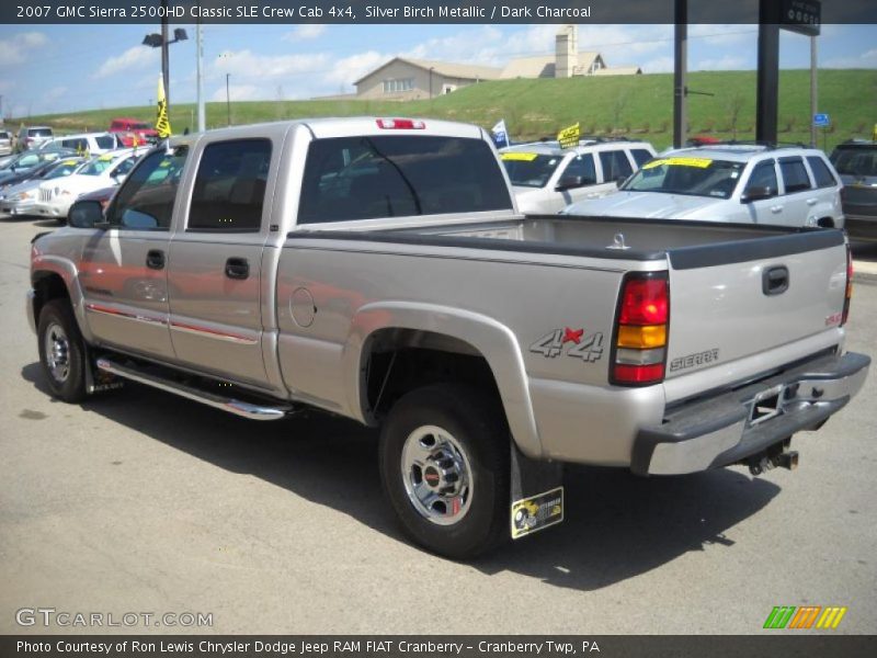 Silver Birch Metallic / Dark Charcoal 2007 GMC Sierra 2500HD Classic SLE Crew Cab 4x4