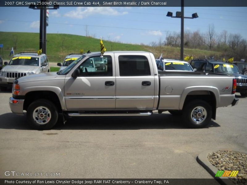 Silver Birch Metallic / Dark Charcoal 2007 GMC Sierra 2500HD Classic SLE Crew Cab 4x4