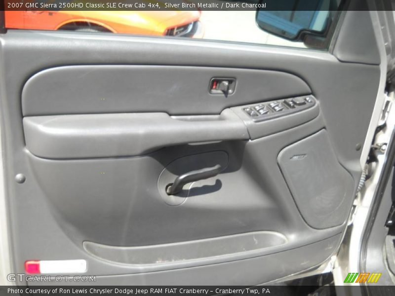 Silver Birch Metallic / Dark Charcoal 2007 GMC Sierra 2500HD Classic SLE Crew Cab 4x4