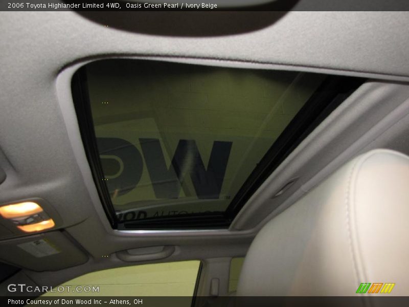 Oasis Green Pearl / Ivory Beige 2006 Toyota Highlander Limited 4WD
