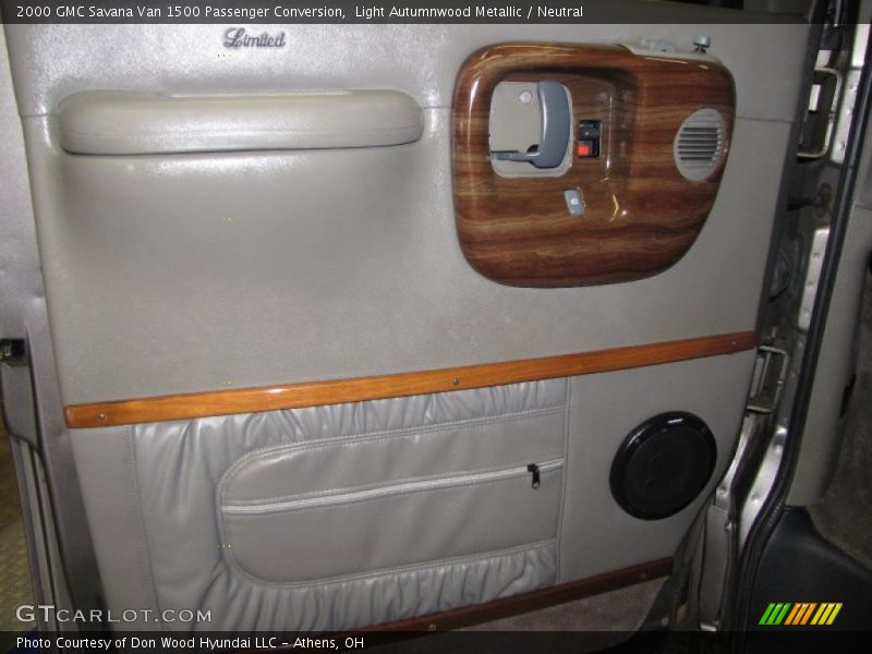 Light Autumnwood Metallic / Neutral 2000 GMC Savana Van 1500 Passenger Conversion