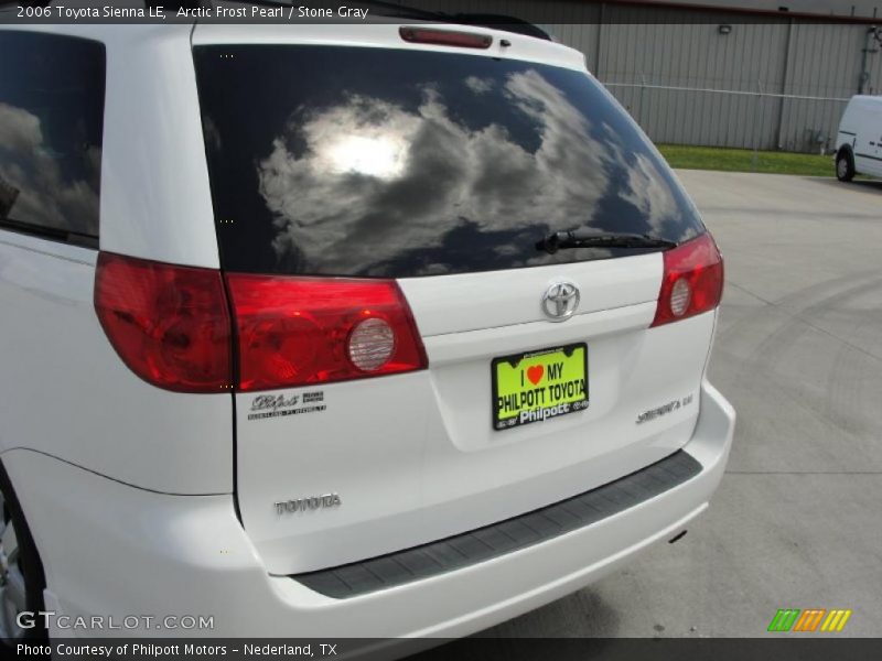 Arctic Frost Pearl / Stone Gray 2006 Toyota Sienna LE