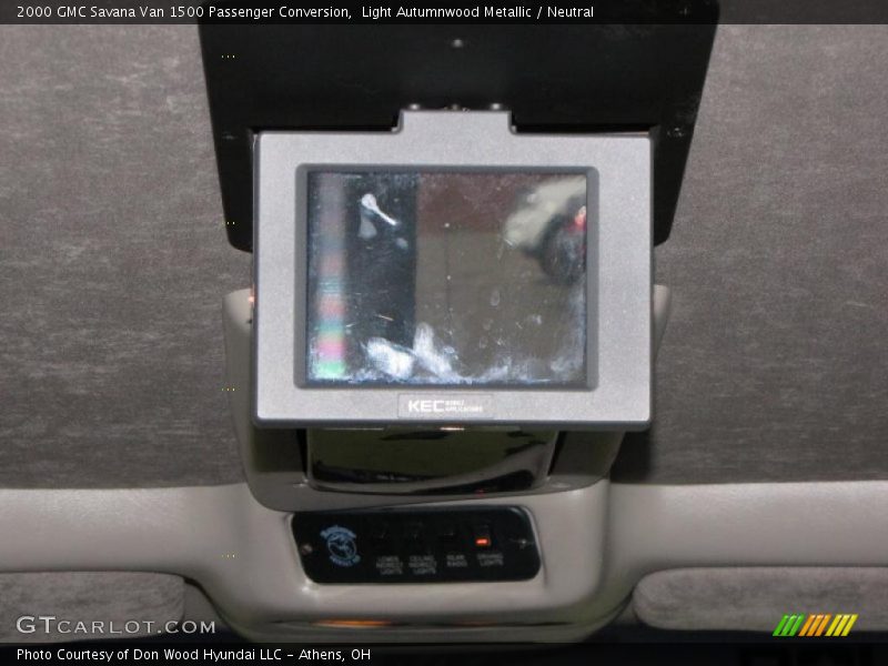 Light Autumnwood Metallic / Neutral 2000 GMC Savana Van 1500 Passenger Conversion
