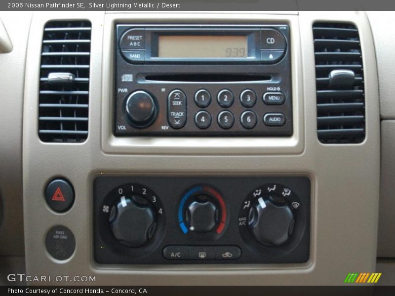 Silver Lightning Metallic / Desert 2006 Nissan Pathfinder SE