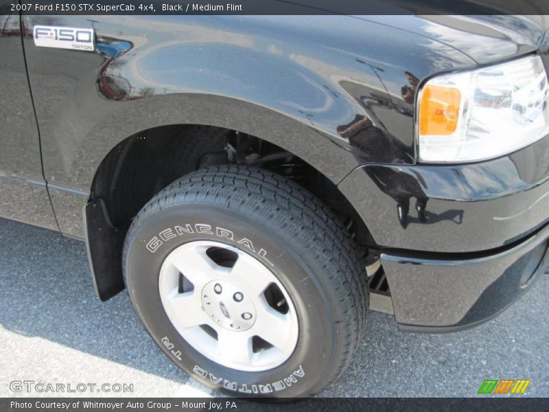 Black / Medium Flint 2007 Ford F150 STX SuperCab 4x4