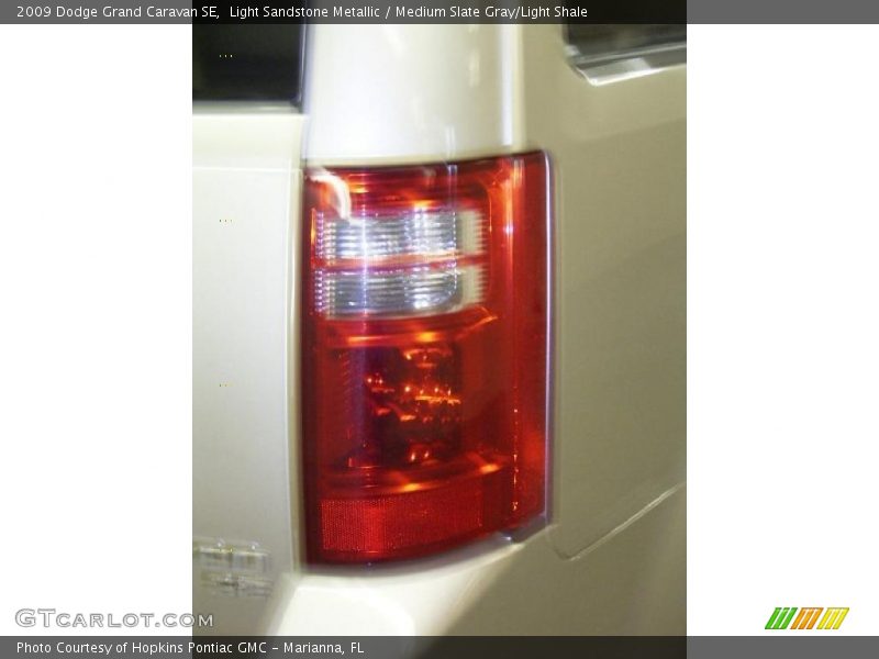 Light Sandstone Metallic / Medium Slate Gray/Light Shale 2009 Dodge Grand Caravan SE