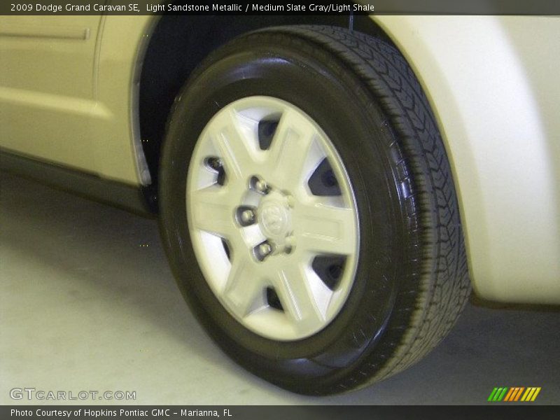 Light Sandstone Metallic / Medium Slate Gray/Light Shale 2009 Dodge Grand Caravan SE