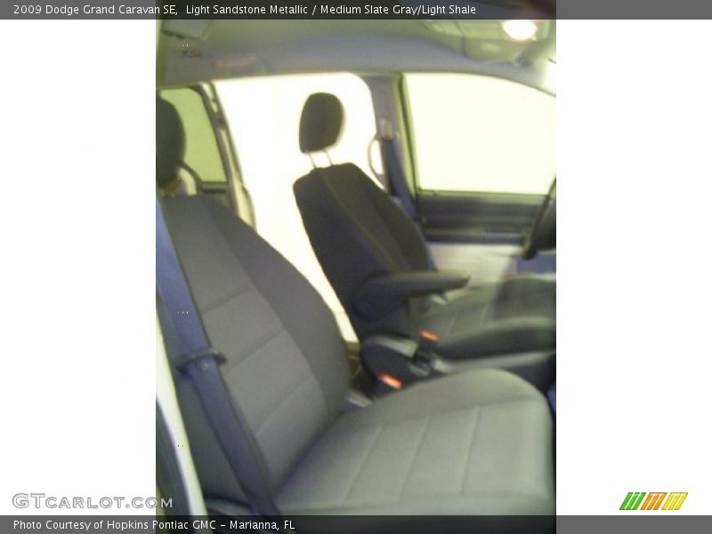 Light Sandstone Metallic / Medium Slate Gray/Light Shale 2009 Dodge Grand Caravan SE