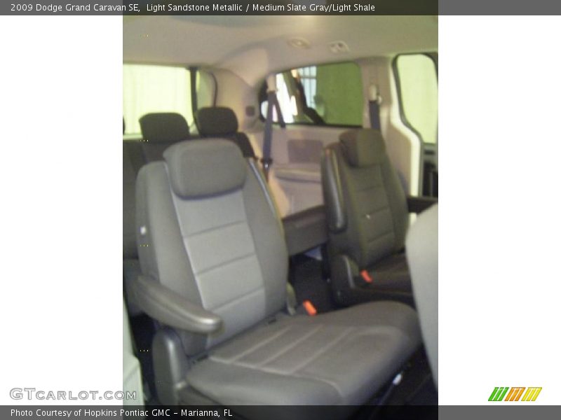 Light Sandstone Metallic / Medium Slate Gray/Light Shale 2009 Dodge Grand Caravan SE