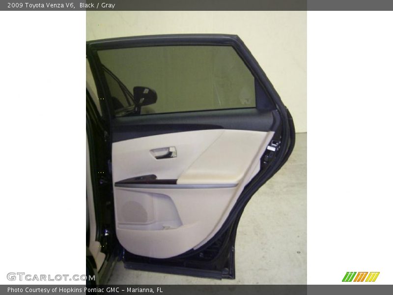 Black / Gray 2009 Toyota Venza V6
