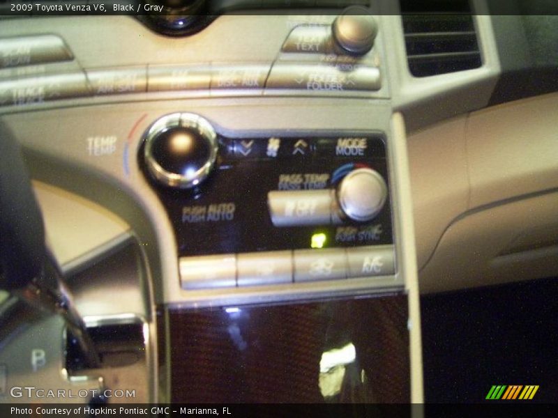 Black / Gray 2009 Toyota Venza V6