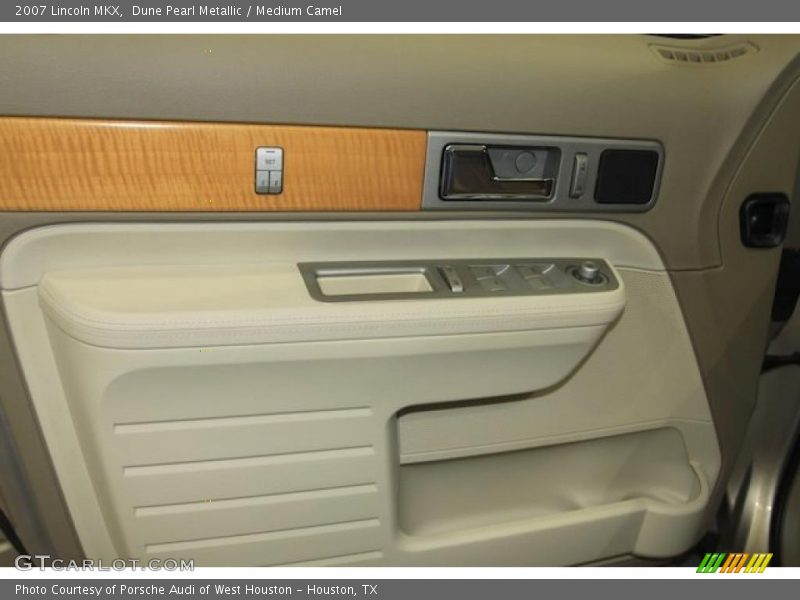 Dune Pearl Metallic / Medium Camel 2007 Lincoln MKX