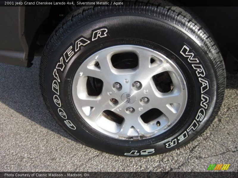 Silverstone Metallic / Agate 2001 Jeep Grand Cherokee Laredo 4x4