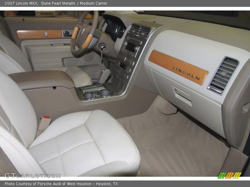 Dune Pearl Metallic / Medium Camel 2007 Lincoln MKX