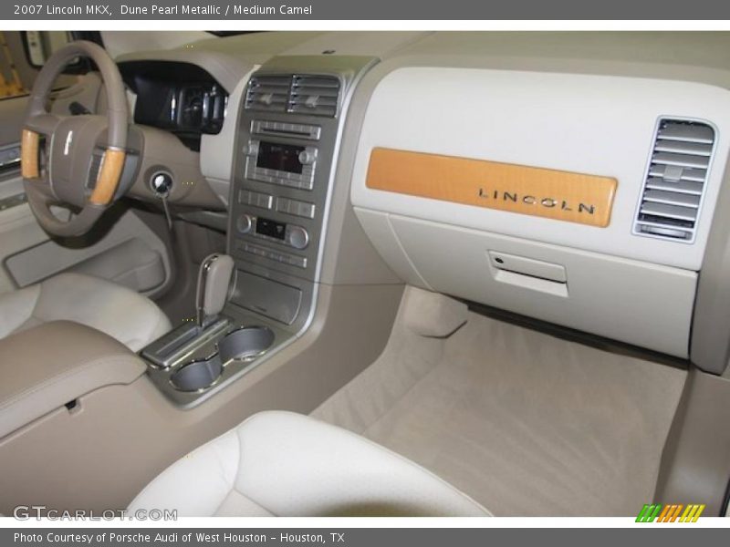 Dune Pearl Metallic / Medium Camel 2007 Lincoln MKX