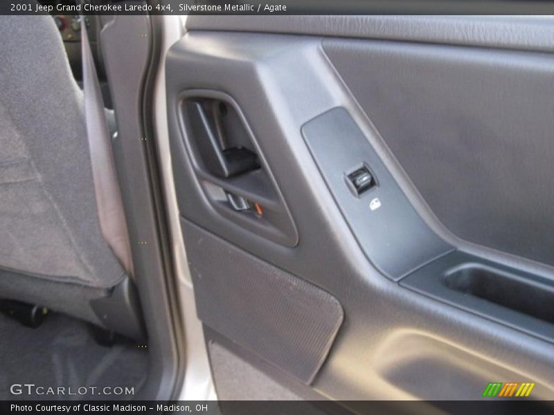 Silverstone Metallic / Agate 2001 Jeep Grand Cherokee Laredo 4x4