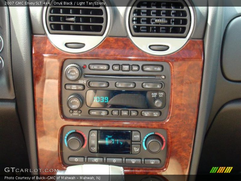 Onyx Black / Light Tan/Ebony 2007 GMC Envoy SLT 4x4