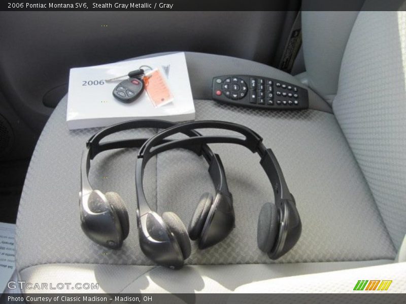 Stealth Gray Metallic / Gray 2006 Pontiac Montana SV6