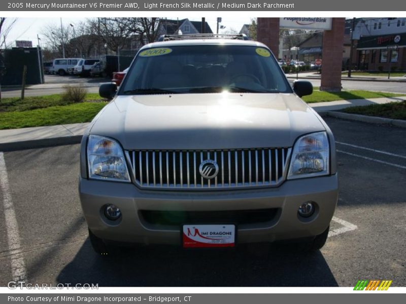 Light French Silk Metallic / Medium Dark Parchment 2005 Mercury Mountaineer V6 Premier AWD