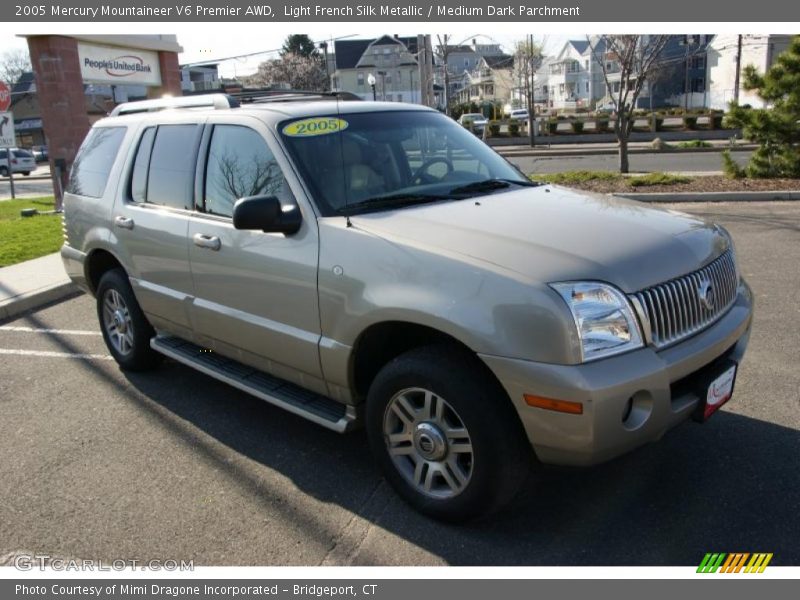 Light French Silk Metallic / Medium Dark Parchment 2005 Mercury Mountaineer V6 Premier AWD