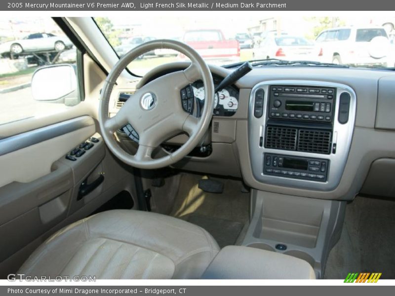 Light French Silk Metallic / Medium Dark Parchment 2005 Mercury Mountaineer V6 Premier AWD