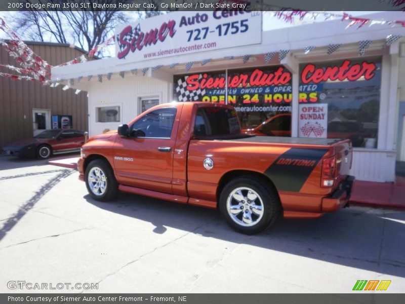 Go ManGo! / Dark Slate Gray 2005 Dodge Ram 1500 SLT Daytona Regular Cab