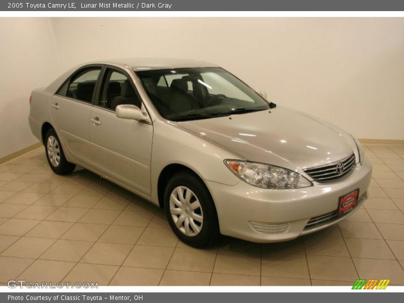Lunar Mist Metallic / Dark Gray 2005 Toyota Camry LE