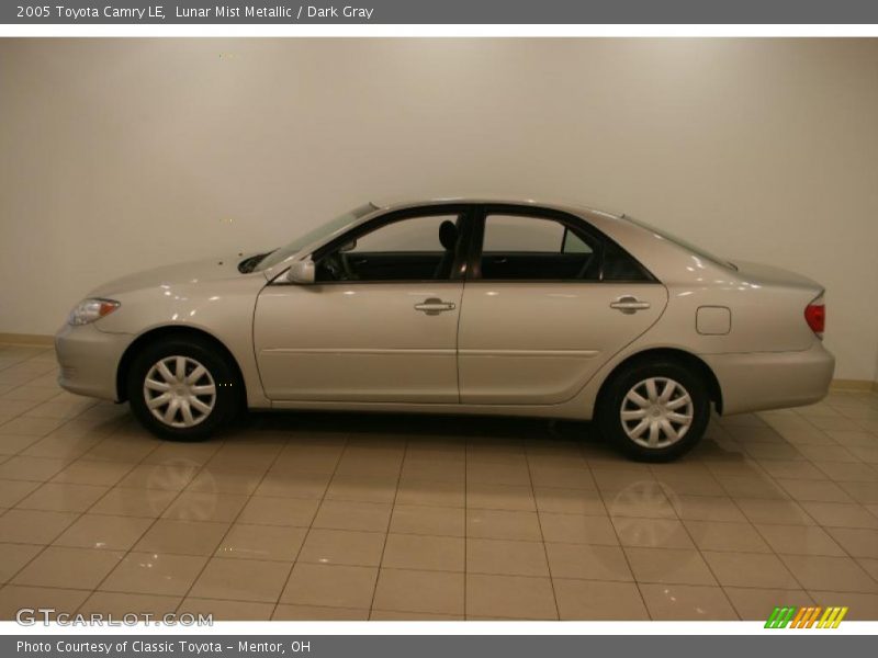 Lunar Mist Metallic / Dark Gray 2005 Toyota Camry LE