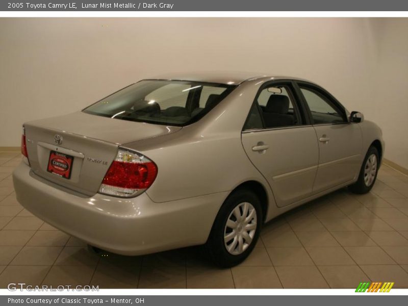Lunar Mist Metallic / Dark Gray 2005 Toyota Camry LE