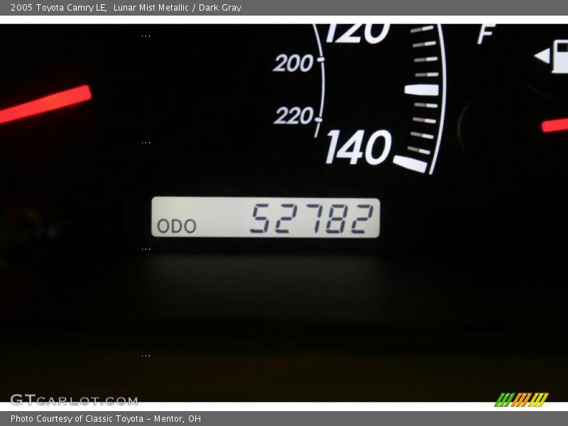 Lunar Mist Metallic / Dark Gray 2005 Toyota Camry LE