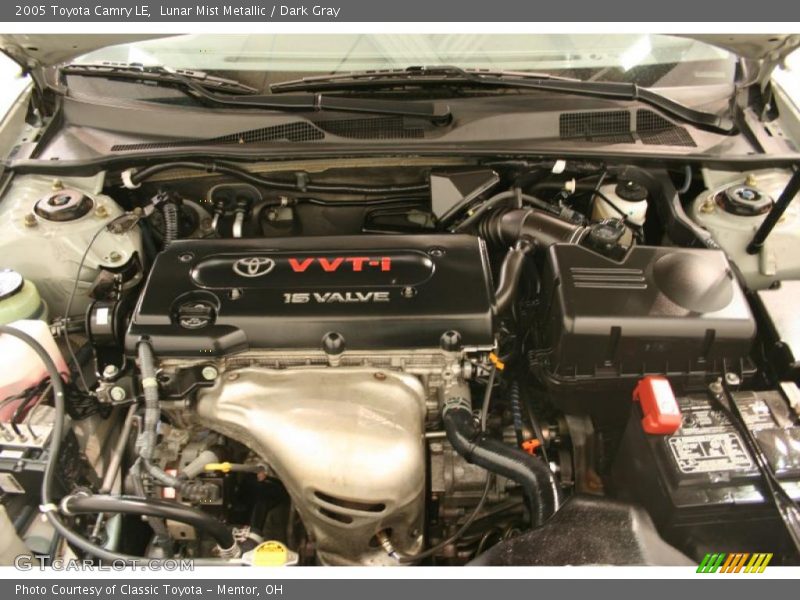 Lunar Mist Metallic / Dark Gray 2005 Toyota Camry LE