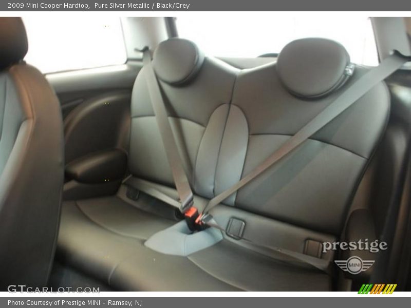 Pure Silver Metallic / Black/Grey 2009 Mini Cooper Hardtop